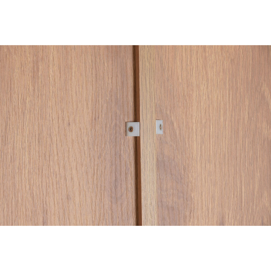 V2H51BDD405D018D06D53E1552936979F04R7563692P8